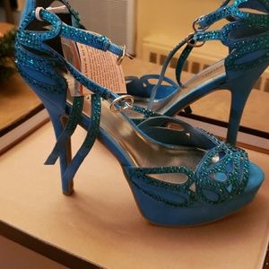 Teal sparkle heel